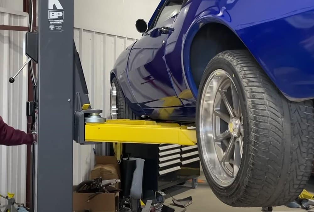 Bendpak 10APX 10,000‐lb. Capacity ALI Certified / Adaptable Clearfloor / Adjustable Width / Screw Pads / HIGH-RISE / 157" O.A. Height - Image 4